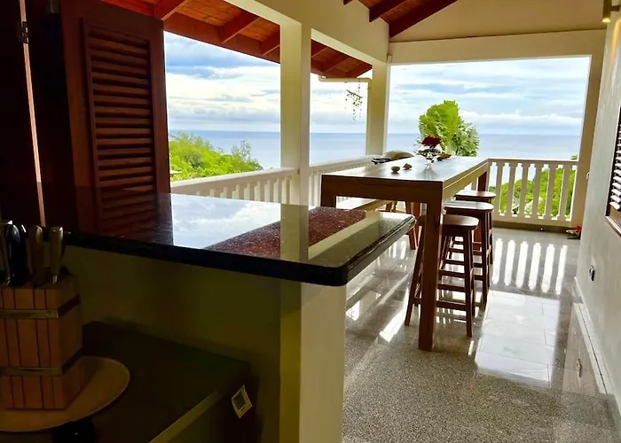 Hilltop South - Bougainville Villa Takamaka