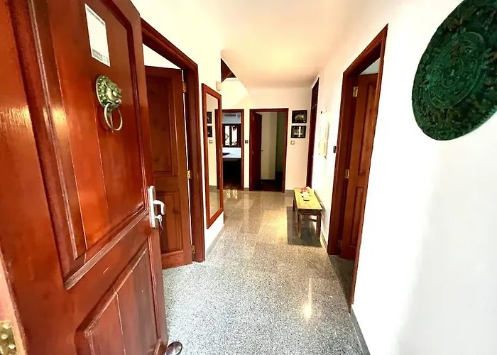 Hilltop South - Bougainville Villa